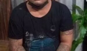 Polisi berhasil menangkap Bendot, pembacok Garong di karaoke ‘Love Girl’ GBL ( Gambilangu ) Mangkang Kulon, Semarang, yang mengakibatkan Garon