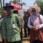 Sekda yang juga menjabat sebagai Ketua PPBI Demak Akhmad Sugiharto, ST.MT secara resmi membuka Pameran Bonsai Lokal yang diikuti 533 pohon da