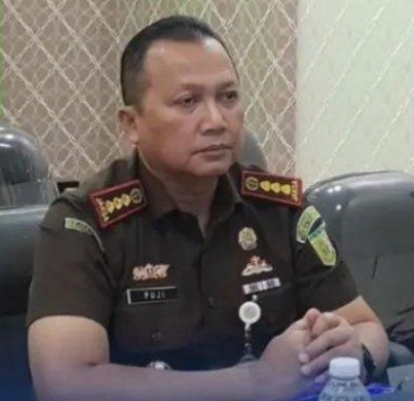 Kajari, KasiPidsus, staf DinPUPR dan pihak swasta Bondowoso, Jawa Timur, Rabu (15/11/2023) sekitar jam 11.30 WIB terkena OTT KPK.
