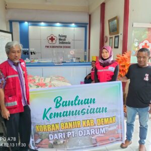 PT Djarum Kudus mengirim donasi 1 ton beras ke markas PMI untuk korban banjir yang terjadi diberbagai wilayah Kabupaten Demak.