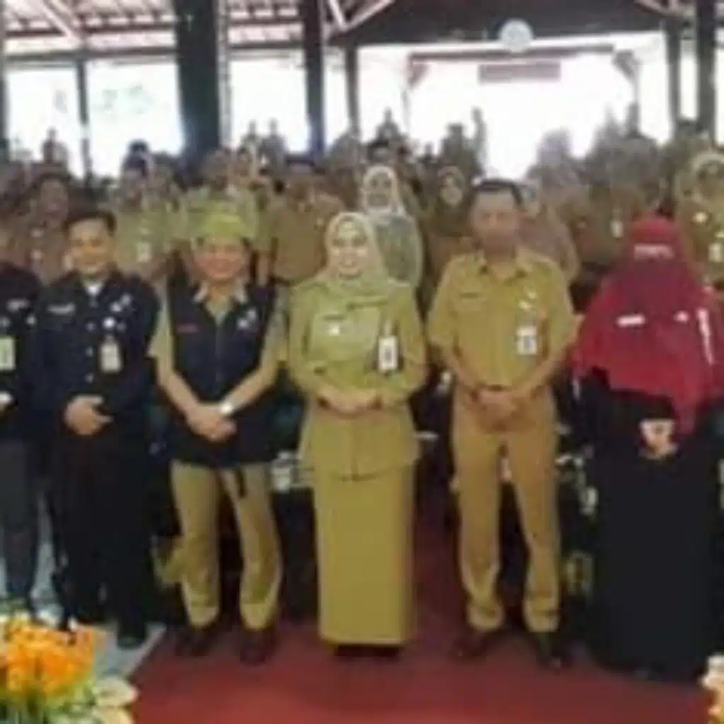 Menanggapi acara launching LATANZA Dinas kesehatan Demak, para Kades minta bantuan mobil ambulans untuk tiap desa.