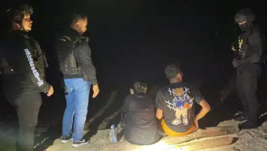 Sepasang muda-mudi yang kedapatan berduaan di pinggir pantai Bandengan, digerebek Tim Patroli Siraju Polres Jepara.