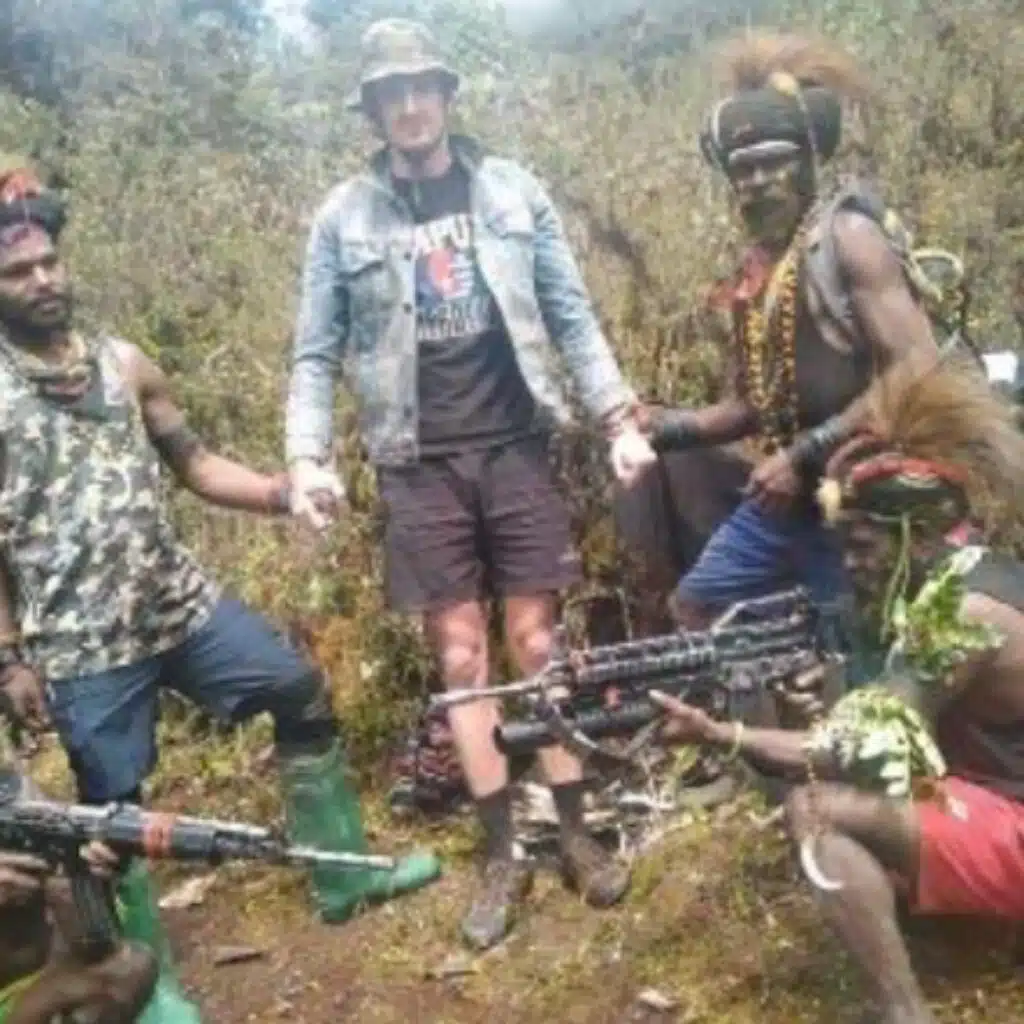 OPM tampak ketakutan dan meminta agar TNI tidak gunakan pesawat udara, helikopter dan drone saat bertempur dengan mereka.